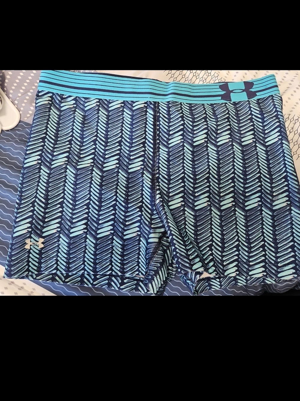 Under Armour Women's Blue Teal Patterned Spandex